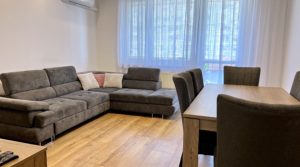 Na predaj 3 izbový byt, Bratislava, Petržalka, Šustekova ulica o veľkosti 72 m2 po rekonštrukcii
