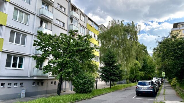 Na prenájom 2 izbový byt, Bratislava, Nové Mesto, Sibírska ulica Na prenájom 2 izbový byt, Bratislava, Nové Mesto, Sibírska ulica