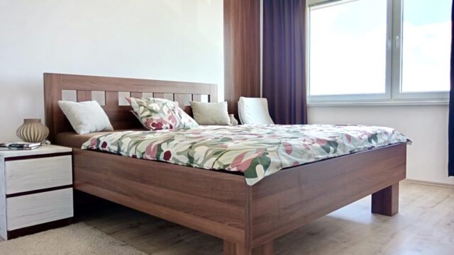 90b8444f-55cb-4cf1-aa44-4aee1350c251